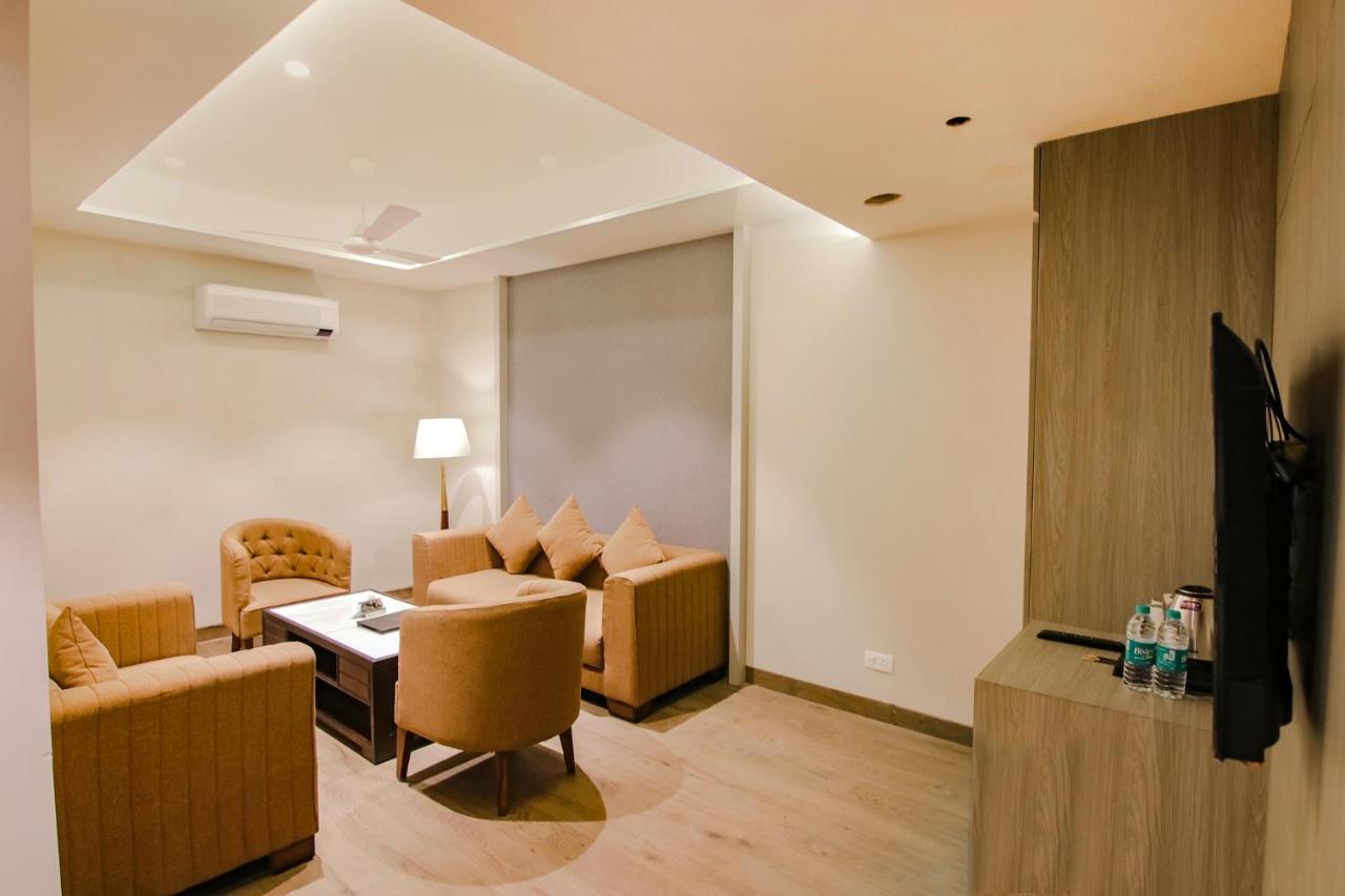Fabhotel Prime K9 Grand Ludhiana Bagian luar foto