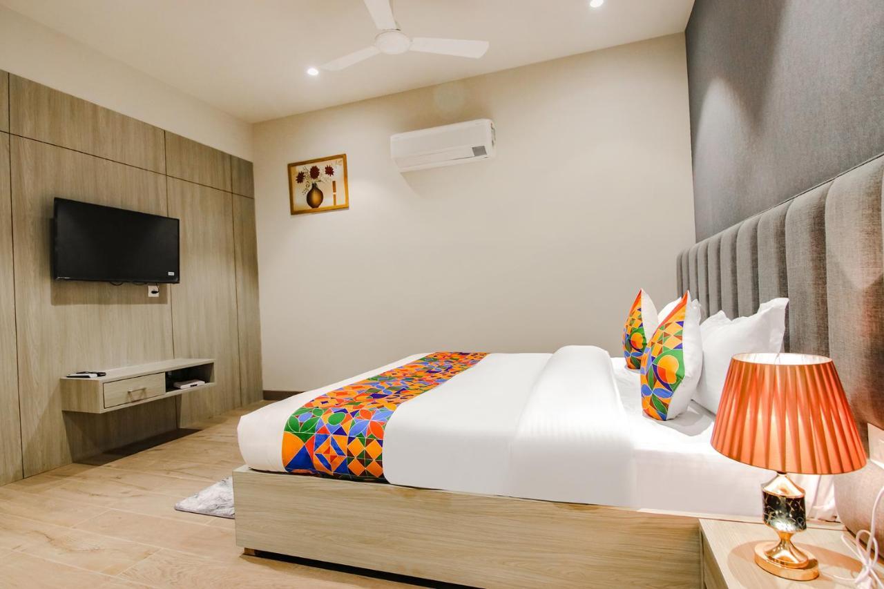 Fabhotel Prime K9 Grand Ludhiana Bagian luar foto