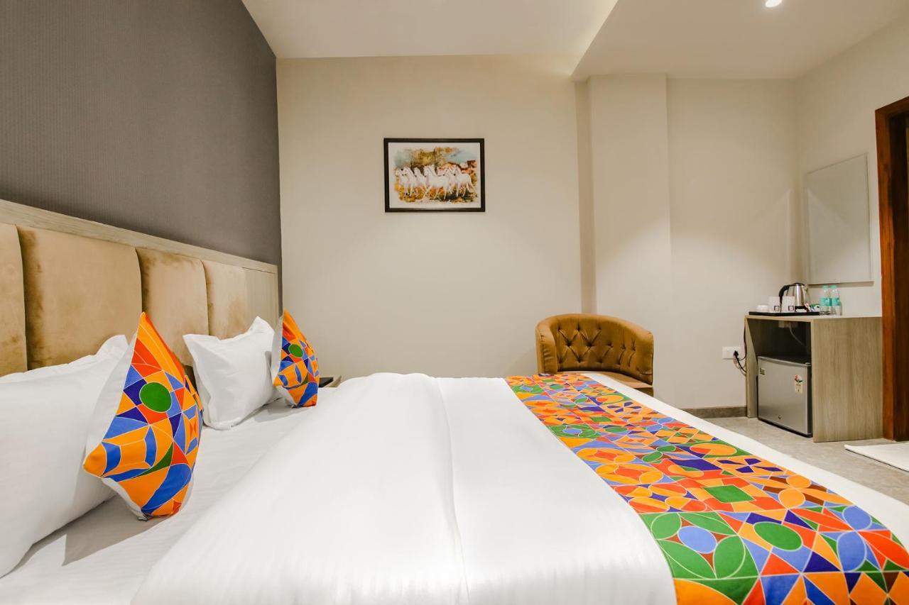 Fabhotel Prime K9 Grand Ludhiana Bagian luar foto